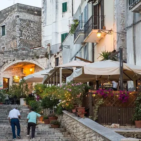 Gli Amanti Del Sogno Conversano
